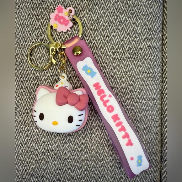 Hello Kitty Makeup Brush Set In Tin Case + Hello Kitty Key Chain and Pen Bundle - Picture 3 of 13